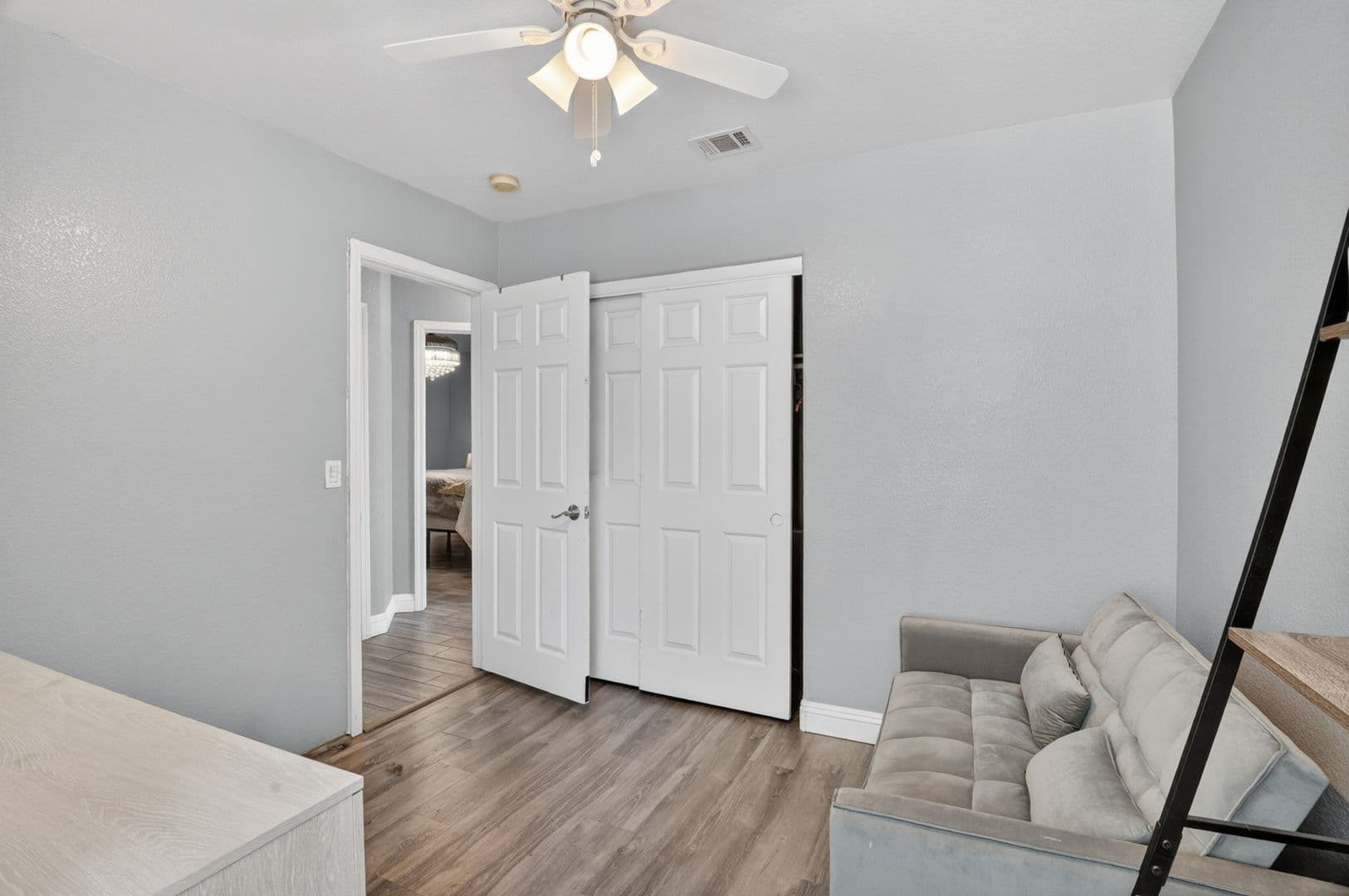Las Vegas House: 7520 Bowles Dr