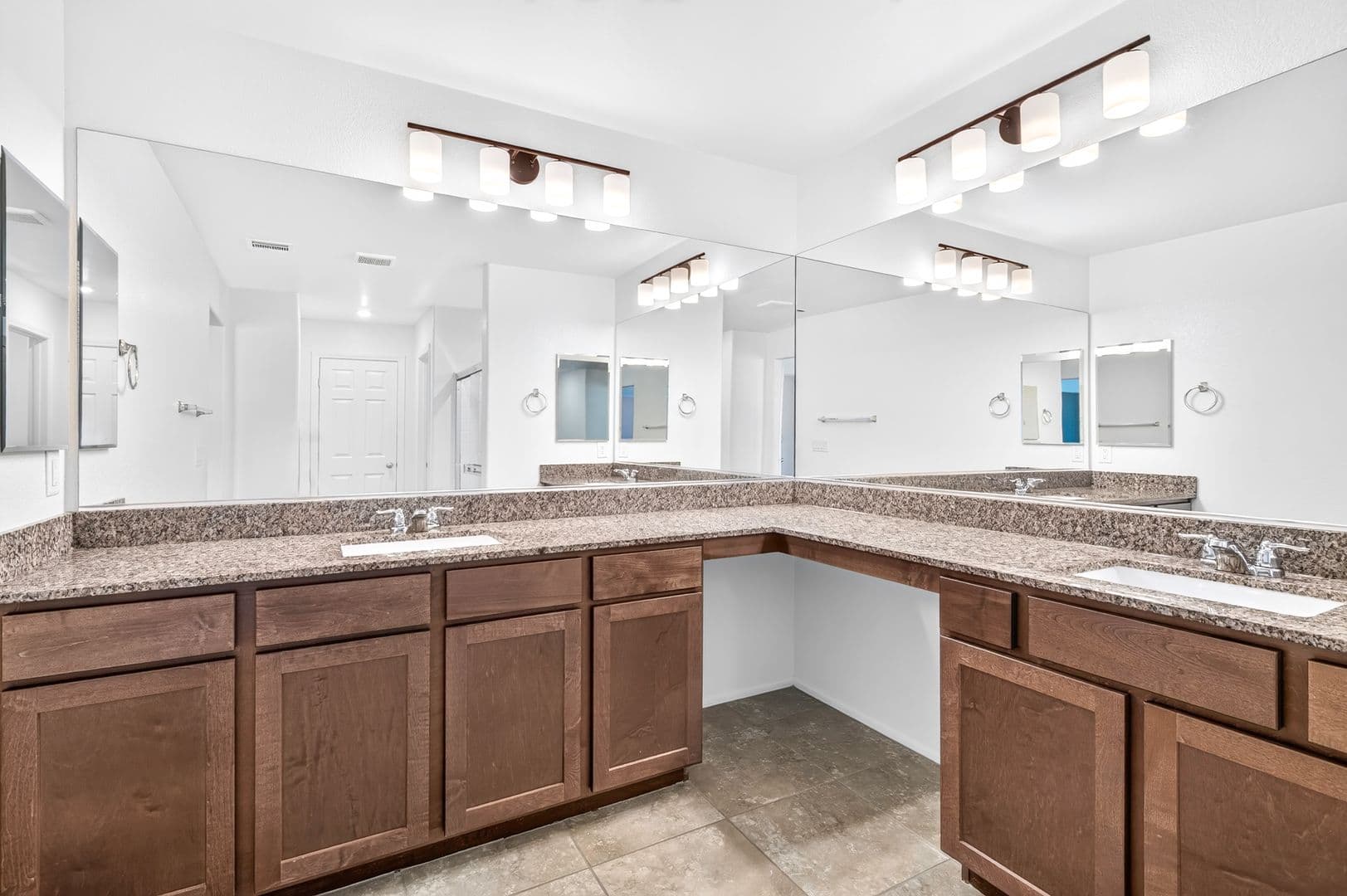 Las Vegas House: 10687 Sariah Skye Ave