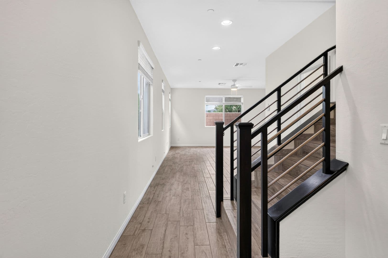 Henderson House: 442 Barcarolle Ln