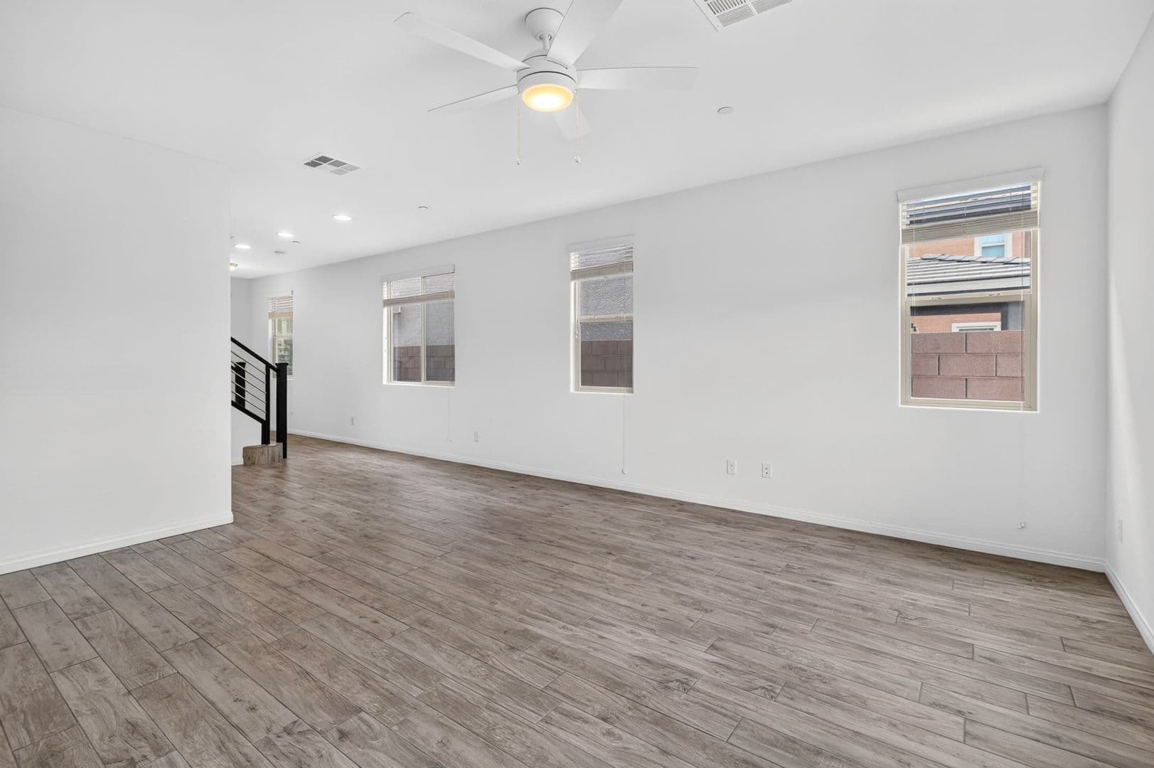 Henderson House: 442 Barcarolle Ln