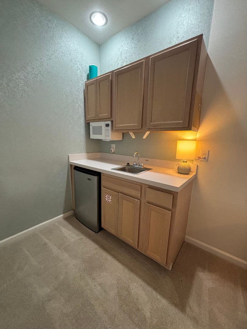 Sunset Beach Condo: 234 Kings Trail