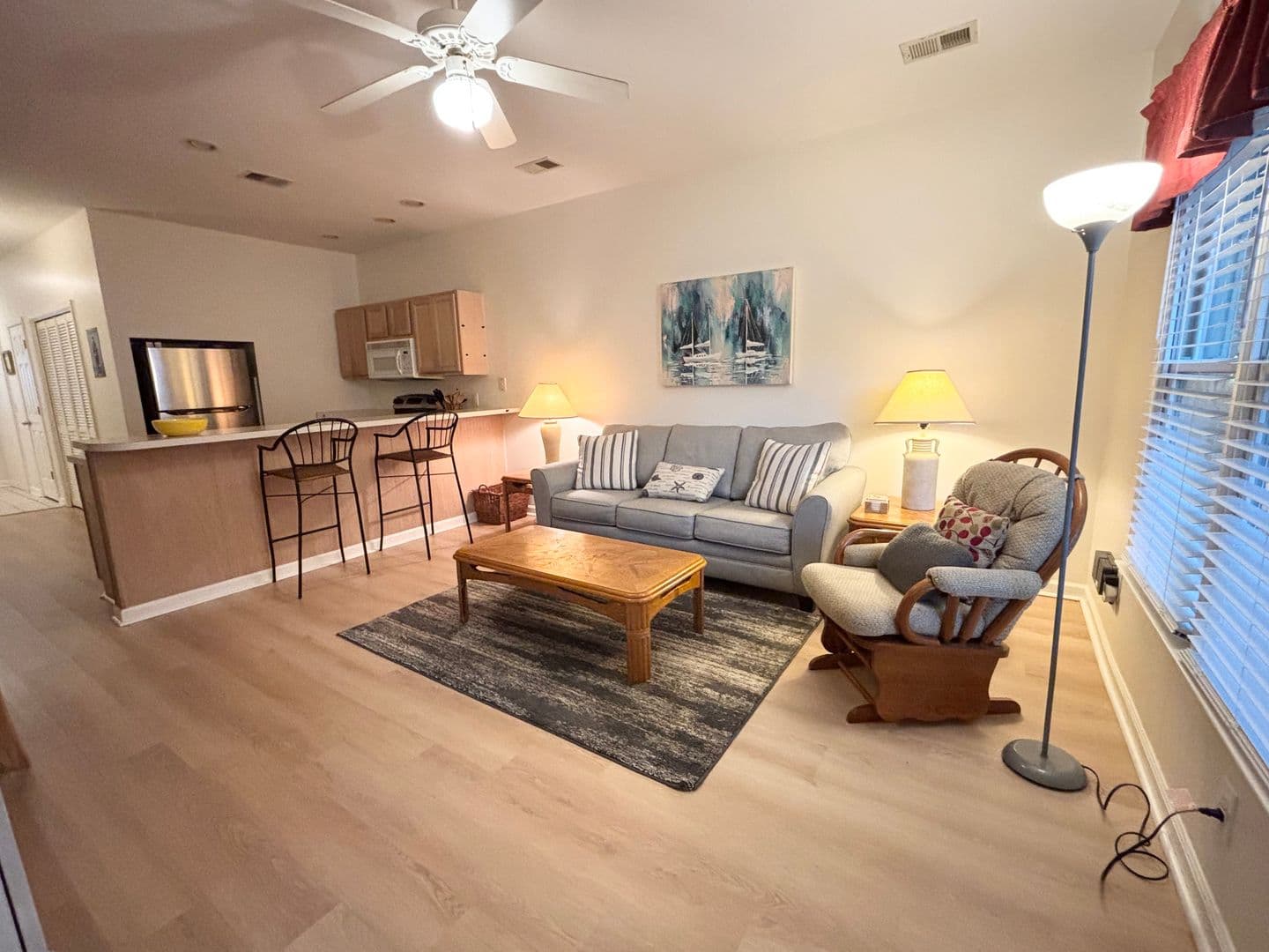 Sunset Beach Condo: 234 Kings Trail