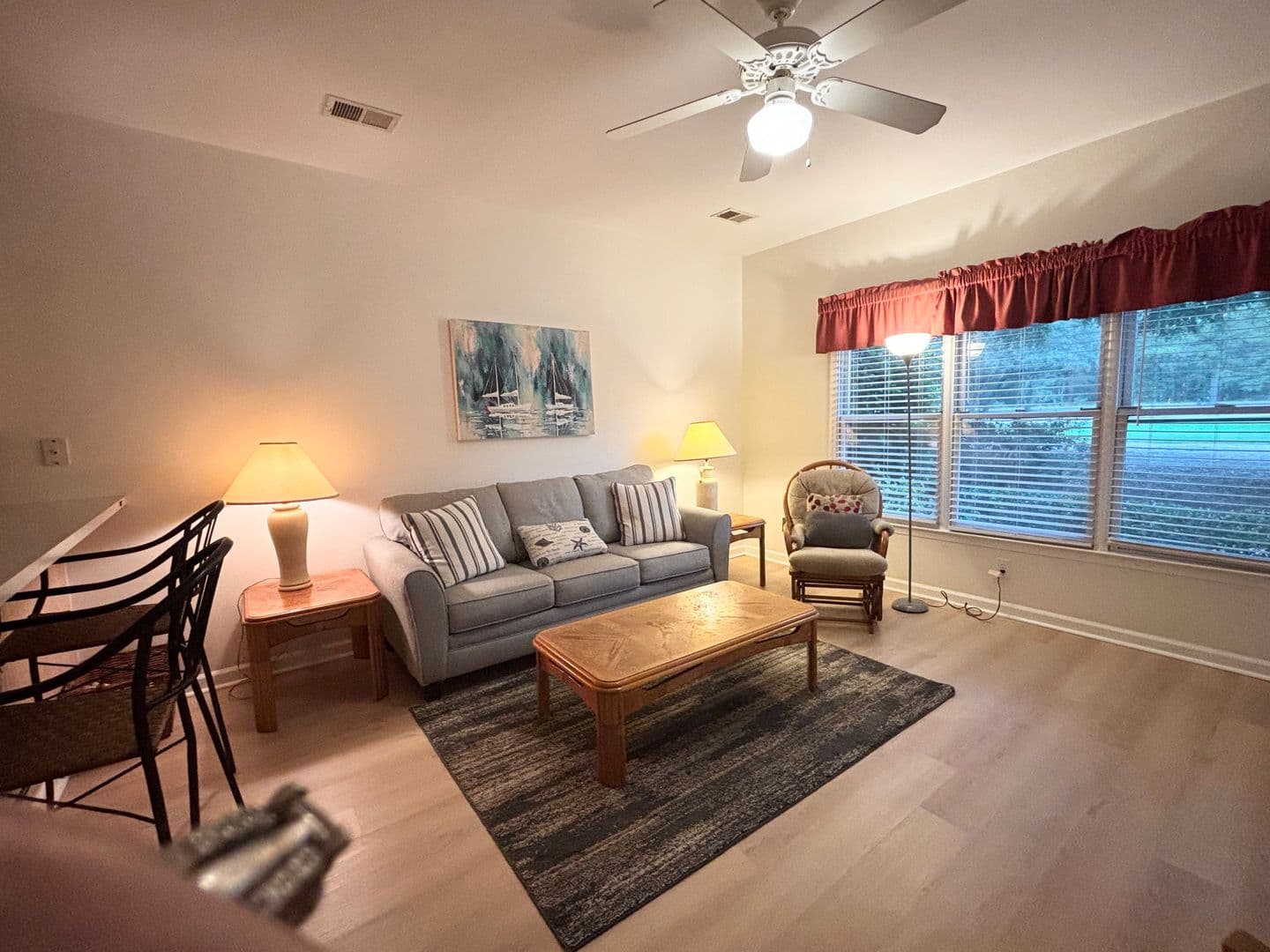 Sunset Beach Condo: 234 Kings Trail