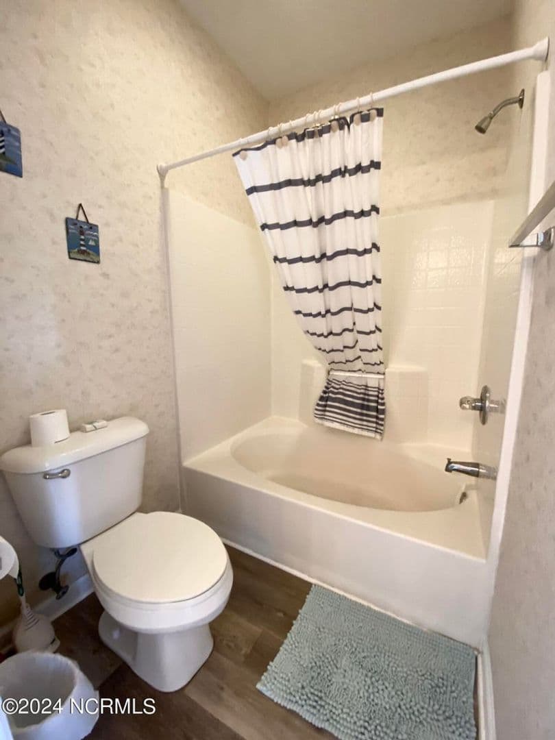 Sunset Beach House: 881 Great Egret Circle SW #59D