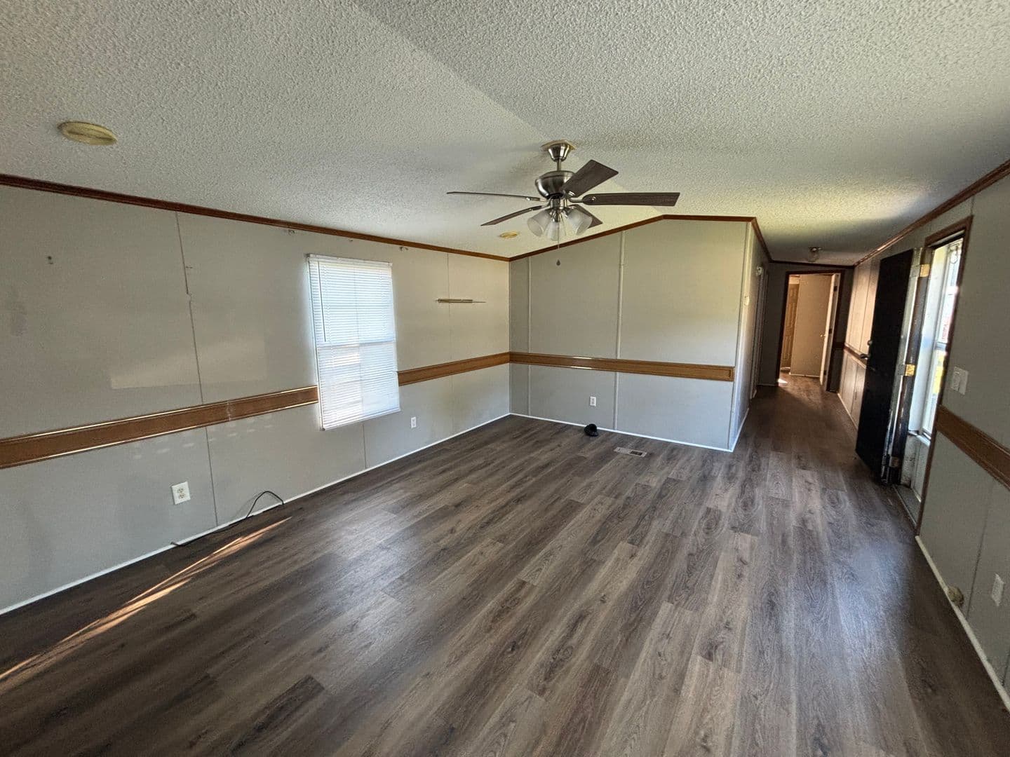 Kinston House: 1435 Village Creek Drive