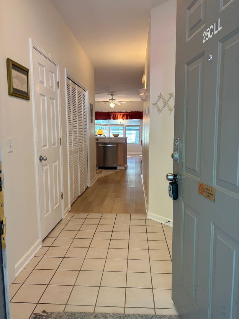 Sunset Beach Condo: 234 Kings Trail