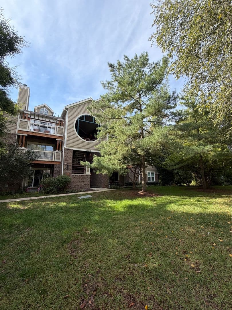 Annapolis House: 603B Admiral Drive #108