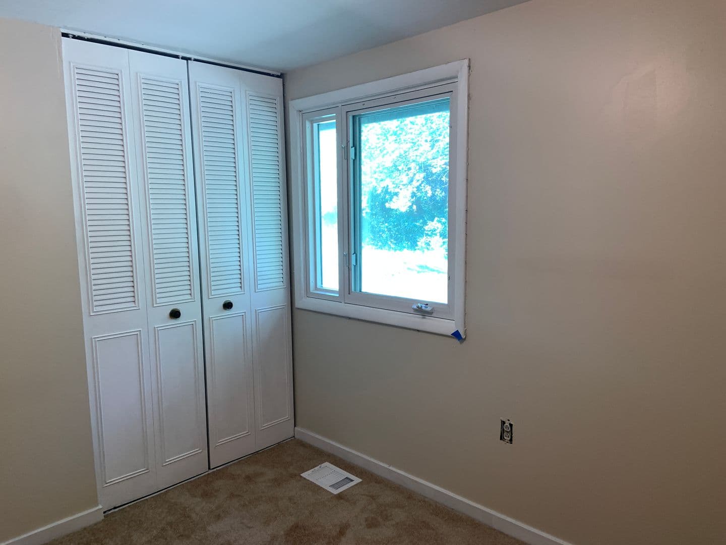 Glen Burnie House: 518 West Court