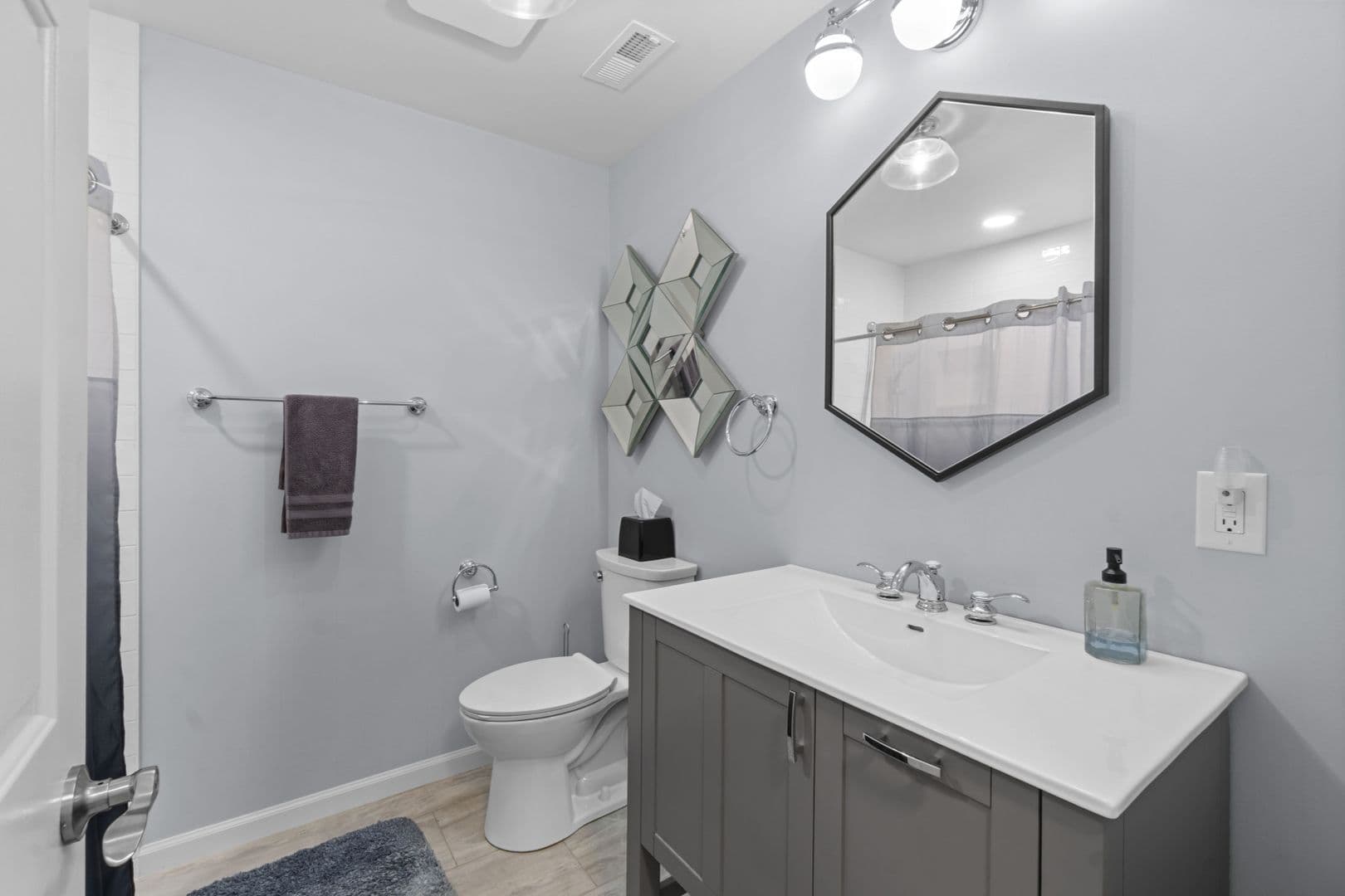 Annapolis House: 709 Sydney Terrace
