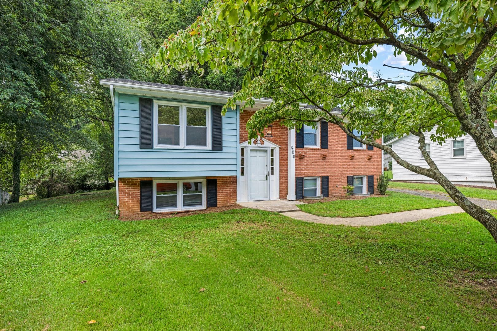 Severna Park House: 908 Country Terrace