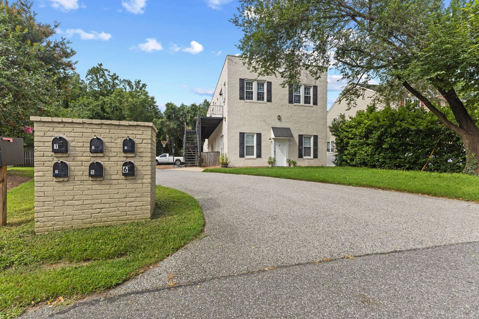 Severna Park Apartment: 321 Magothy Road