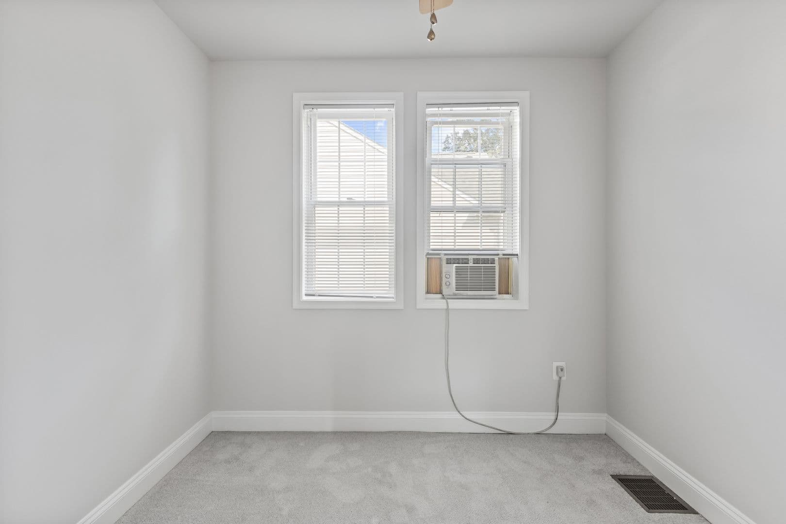 Severna Park Apartment: 321 Magothy Road
