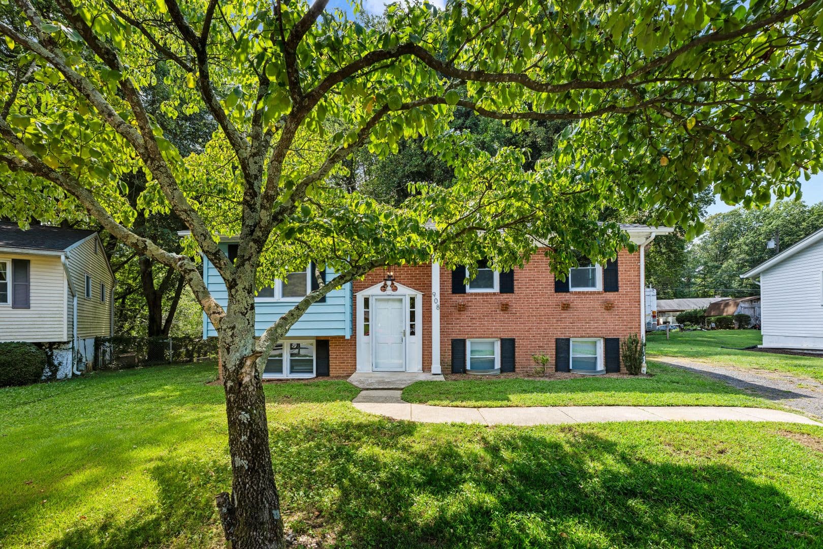 Severna Park House: 908 Country Terrace