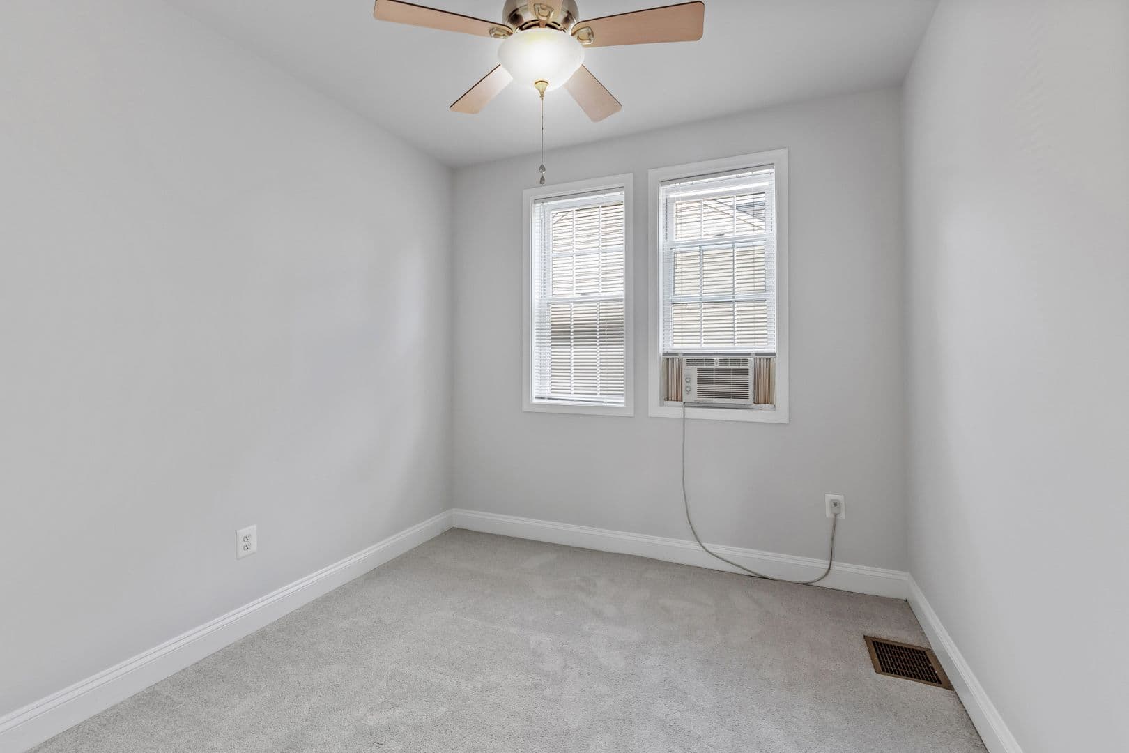 Severna Park Apartment: 321 Magothy Road