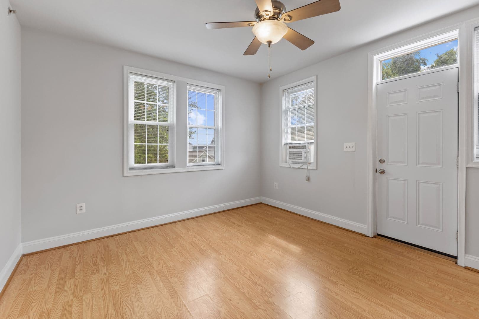 Severna Park Apartment: 321 Magothy Road
