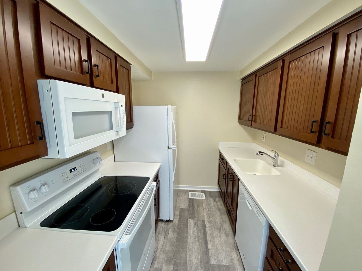 Glen Burnie House: 518 West Court