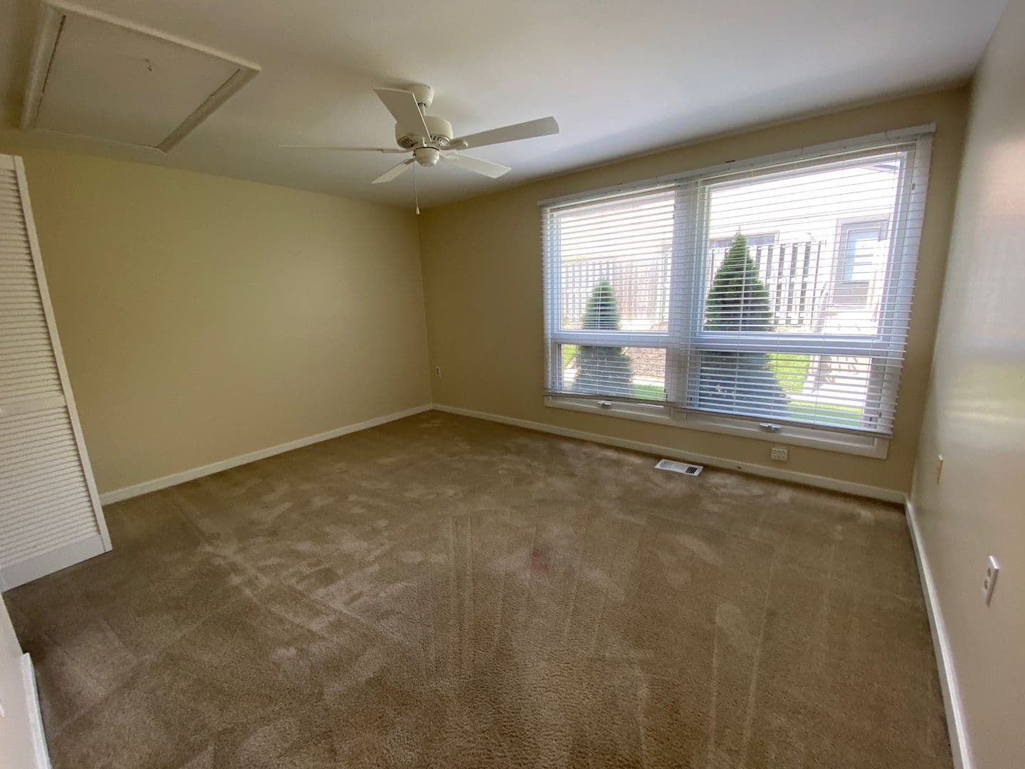 Glen Burnie House: 518 West Court