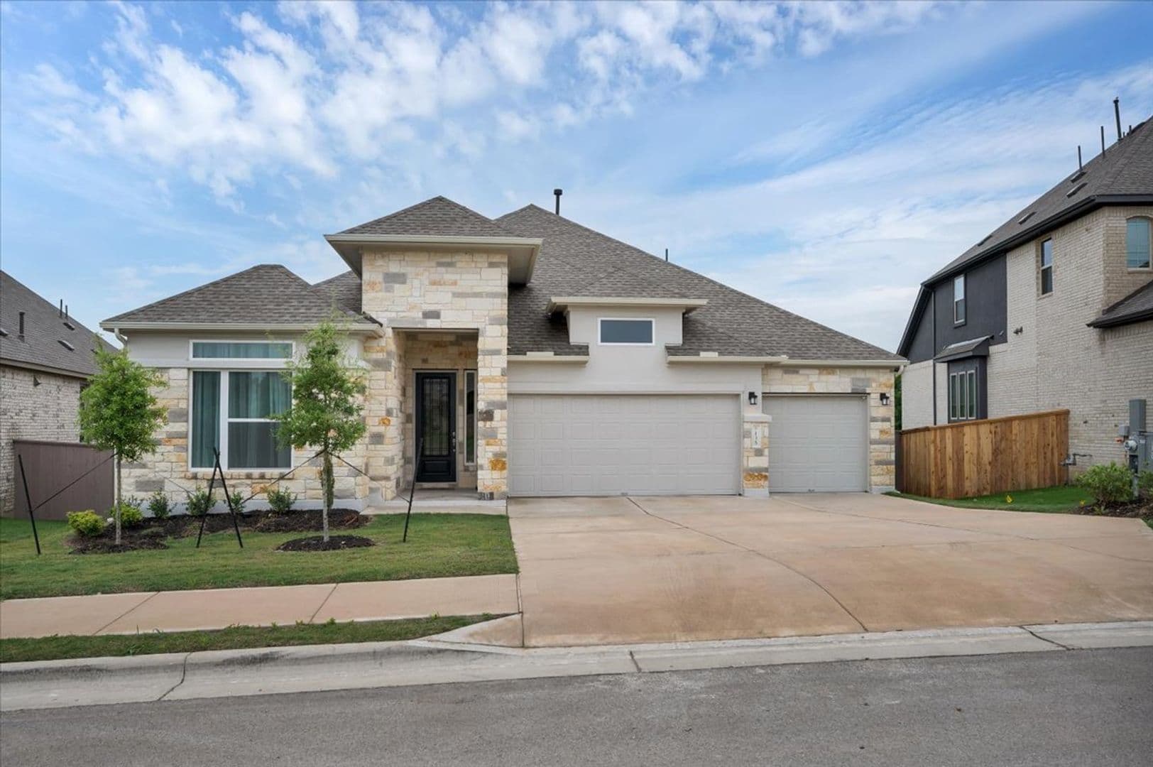 Kyle House: 135 Independence Dr
