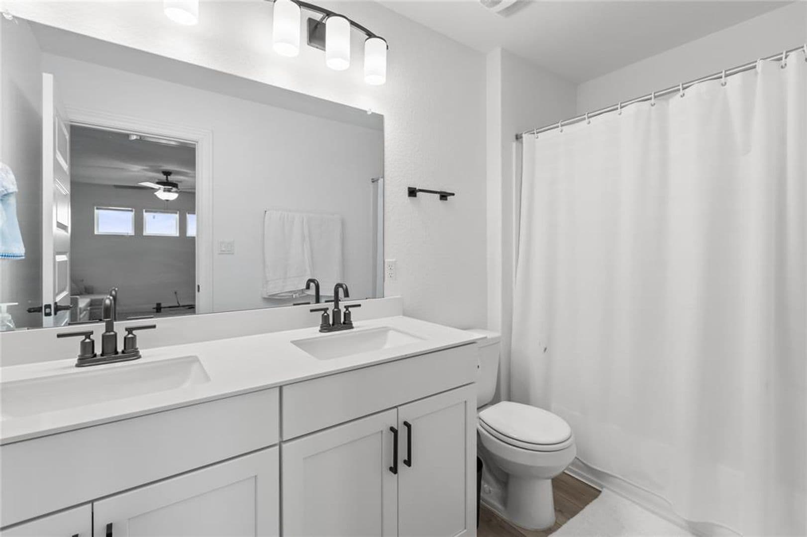 Manor House: 12120 Paseo De Los Lagos Ln