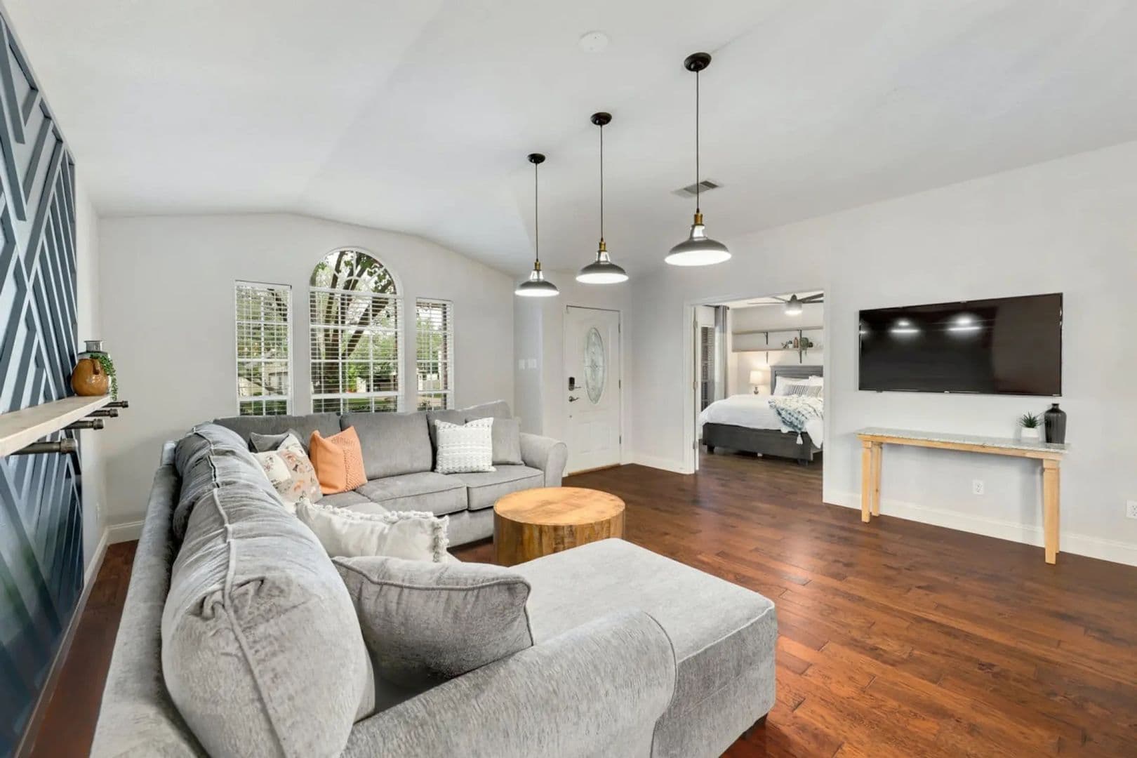 Austin House: 13344 Tamayo Dr, Austin, TX 78729