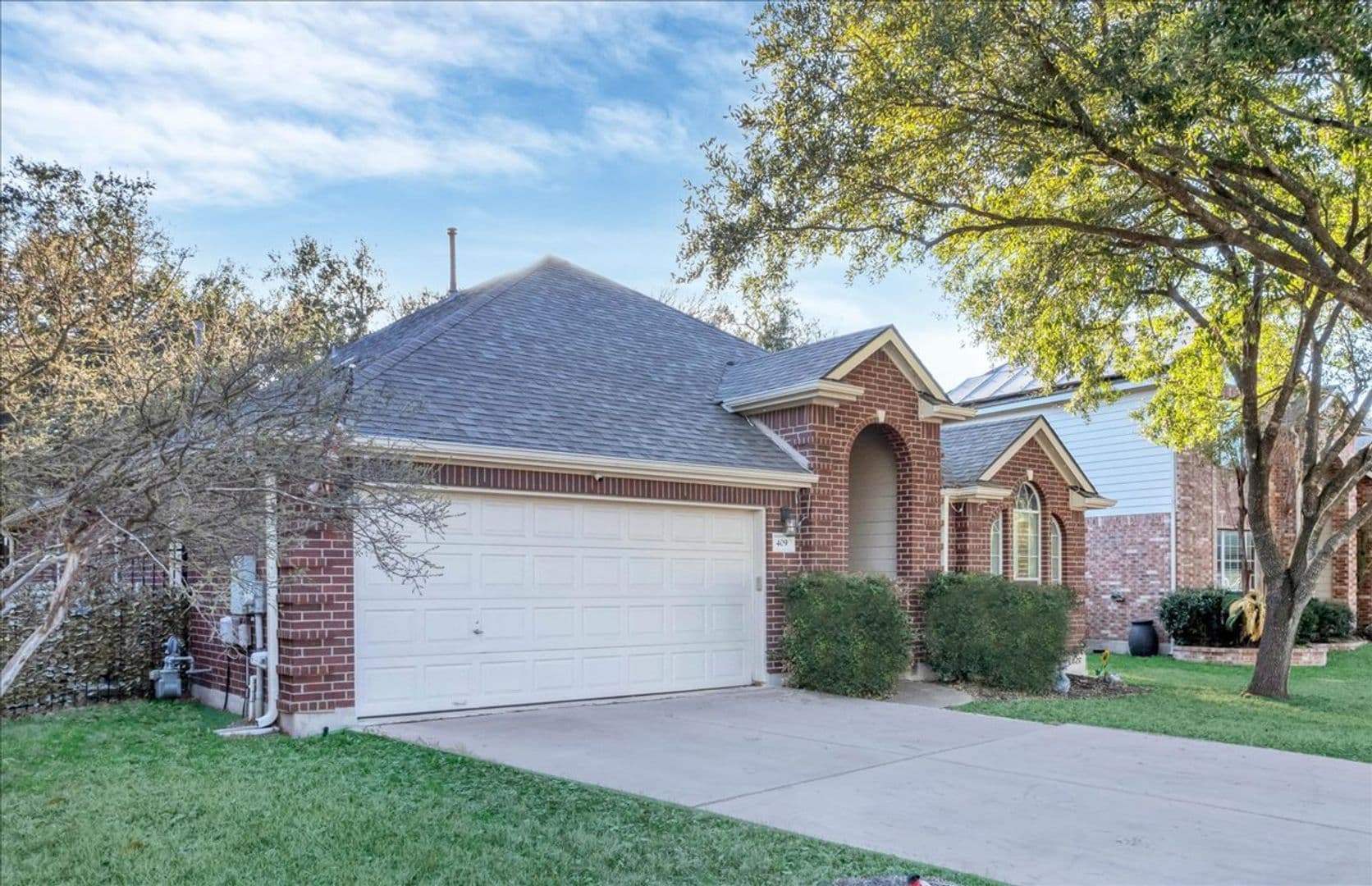 Austin House: 409 Carismatic Lane
