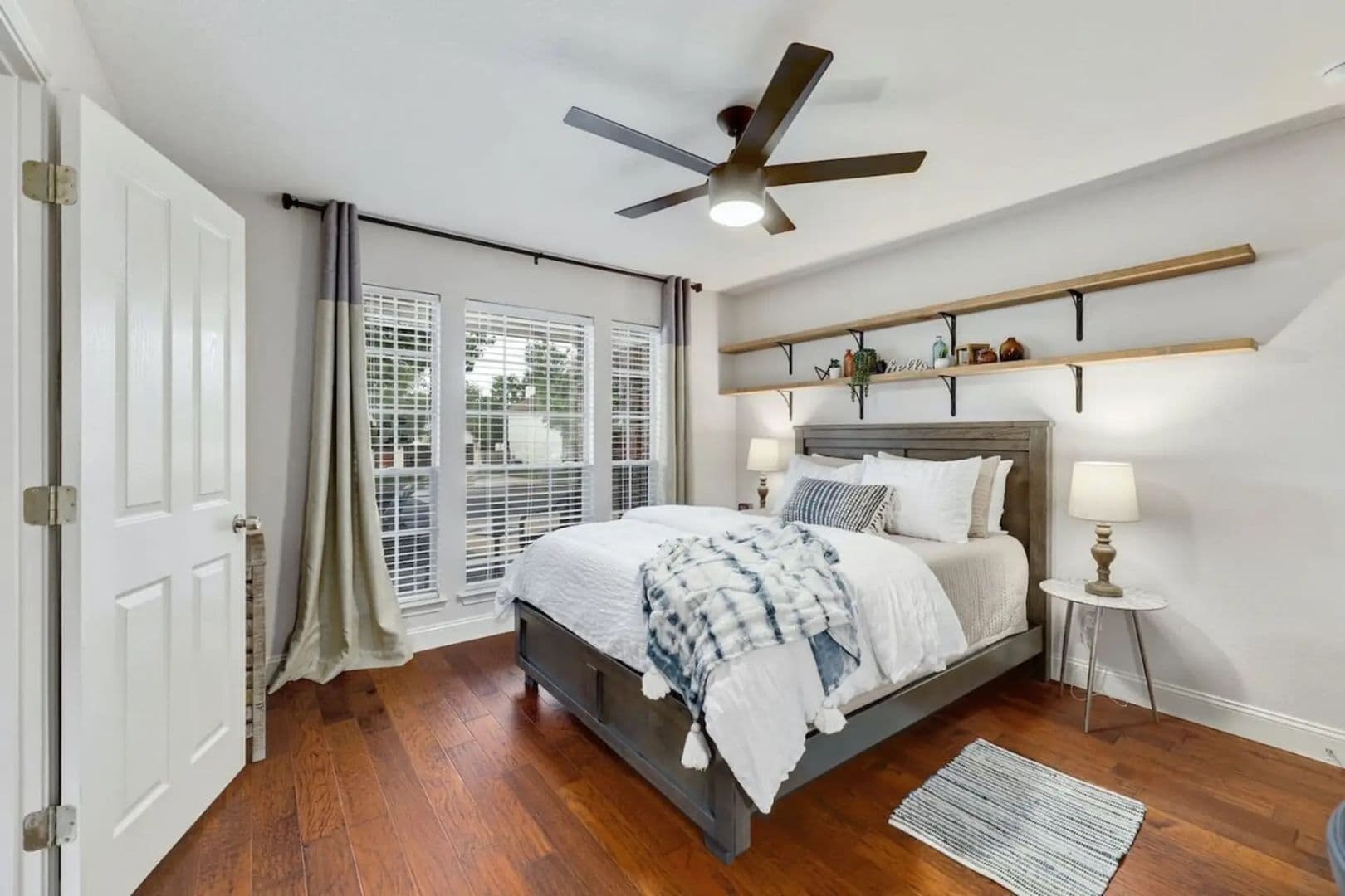 Austin House: 13344 Tamayo Dr, Austin, TX 78729