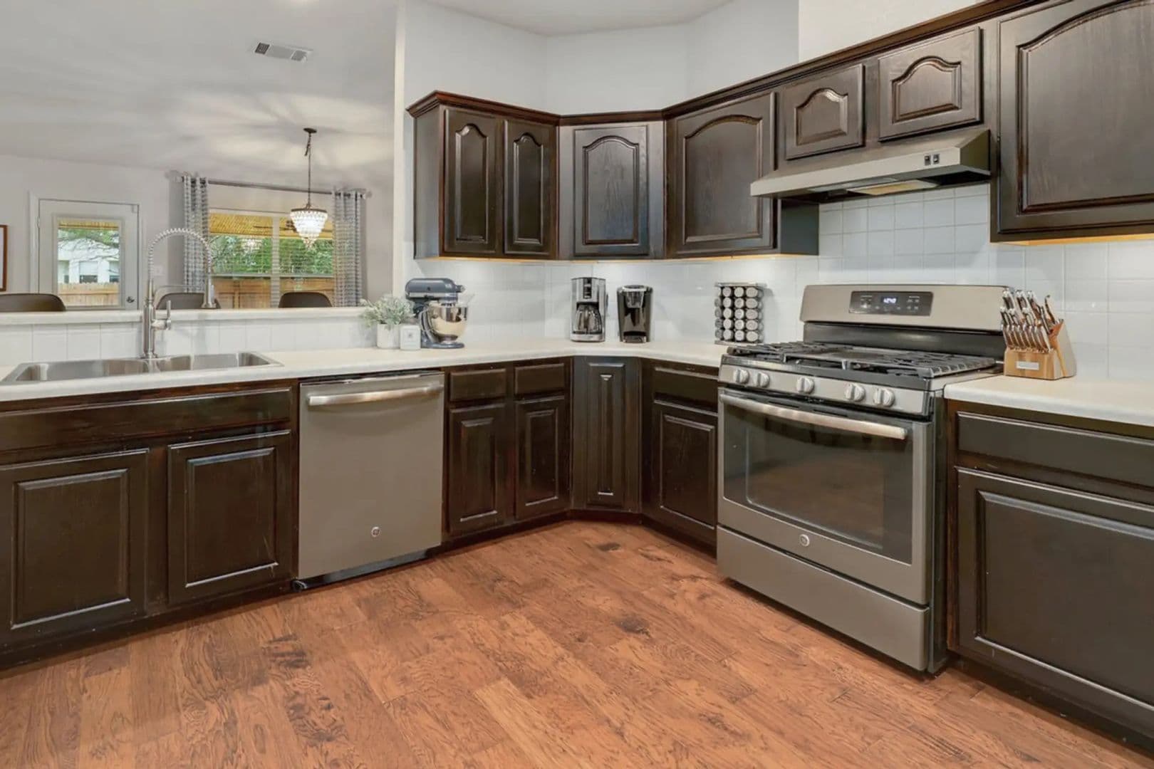 Austin House: 13344 Tamayo Dr, Austin, TX 78729