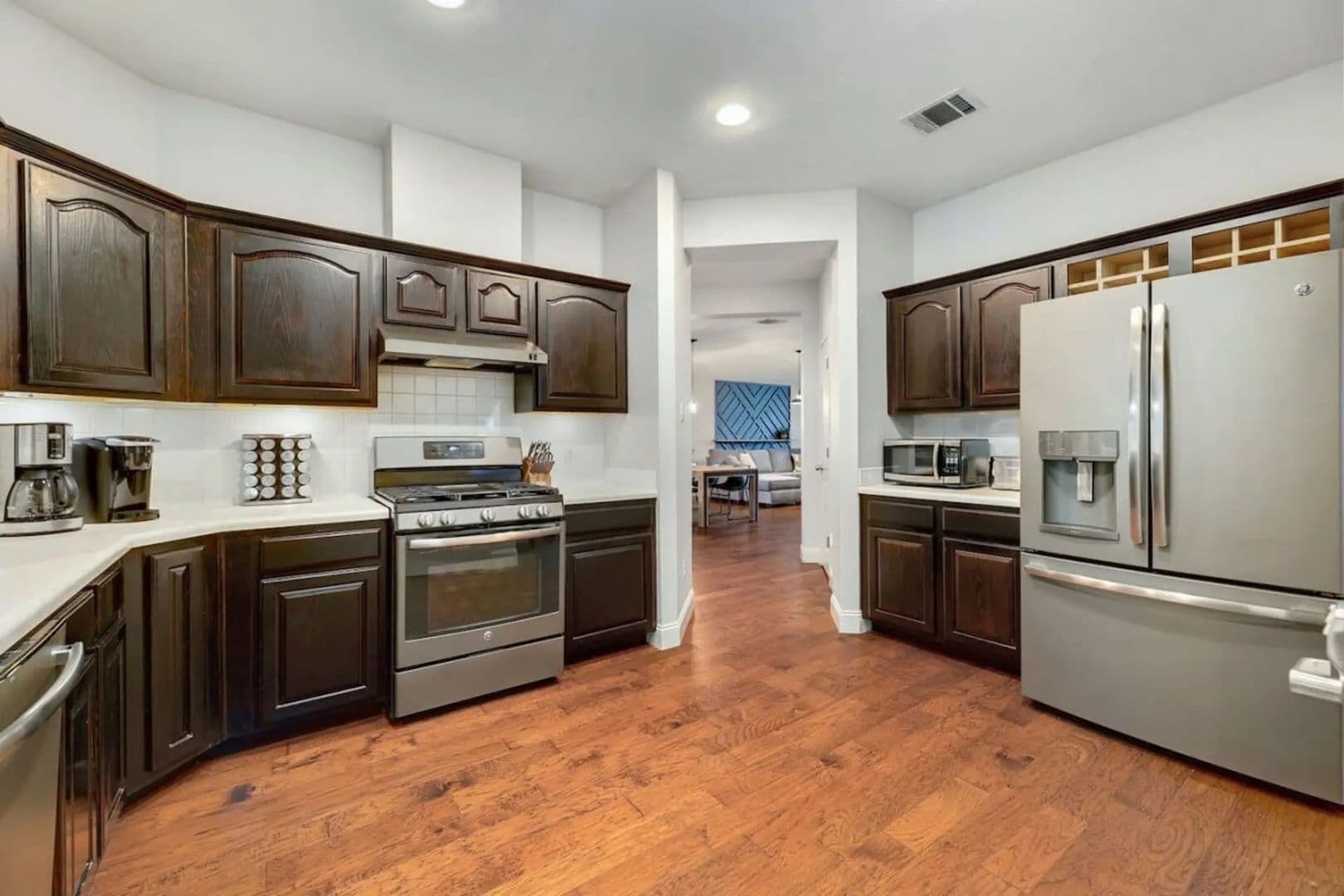 Austin House: 13344 Tamayo Dr, Austin, TX 78729