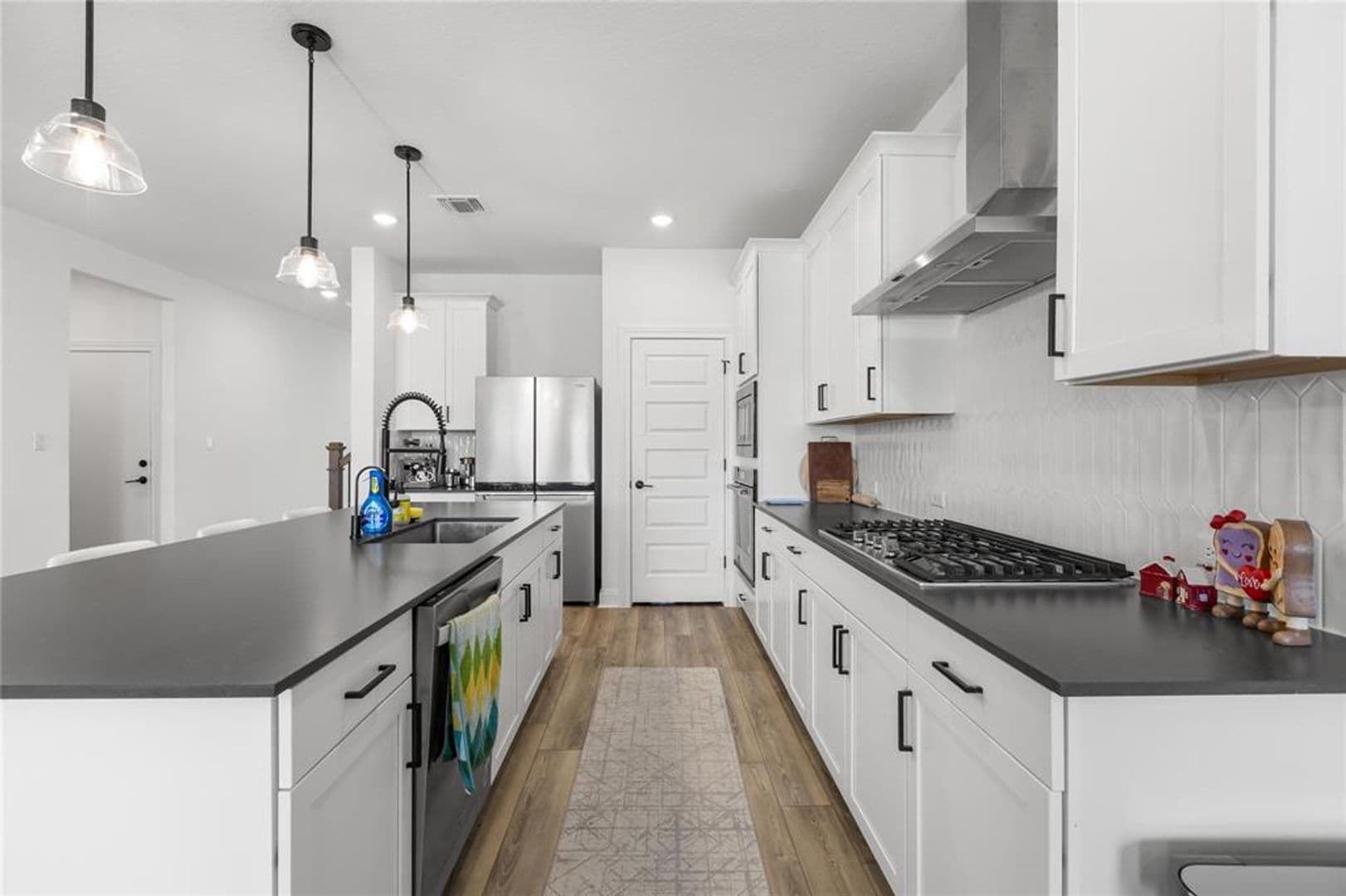 Manor House: 12120 Paseo De Los Lagos Ln