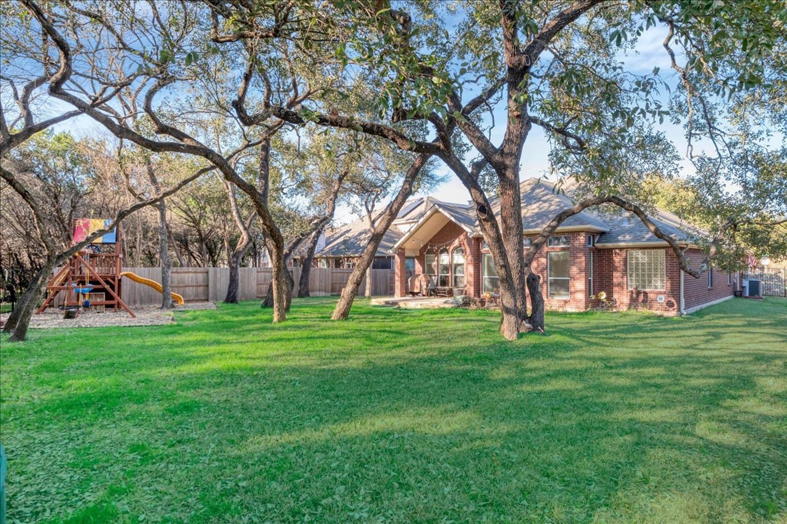 Austin House: 409 Carismatic Lane
