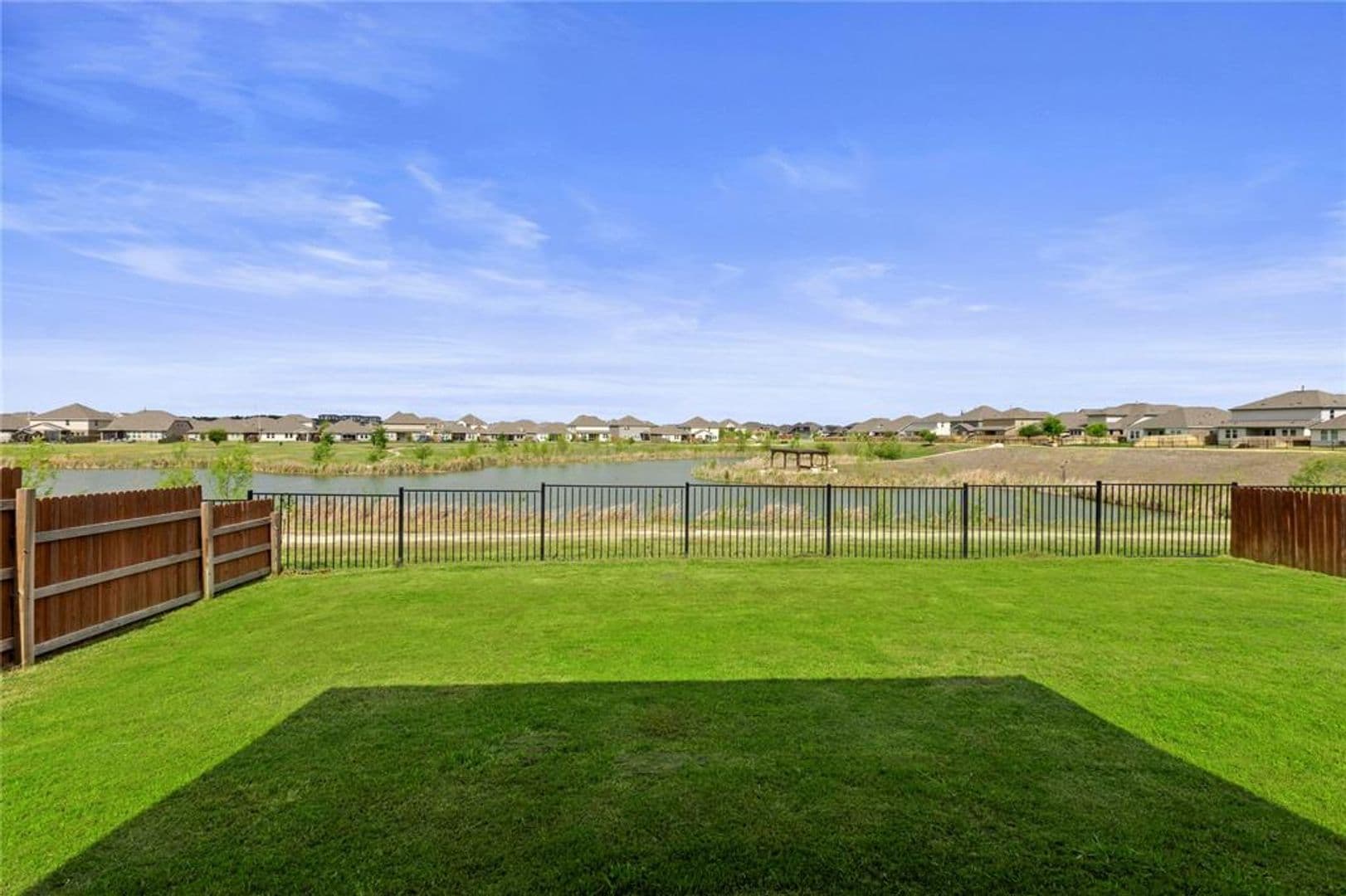 Manor House: 12120 Paseo De Los Lagos Ln