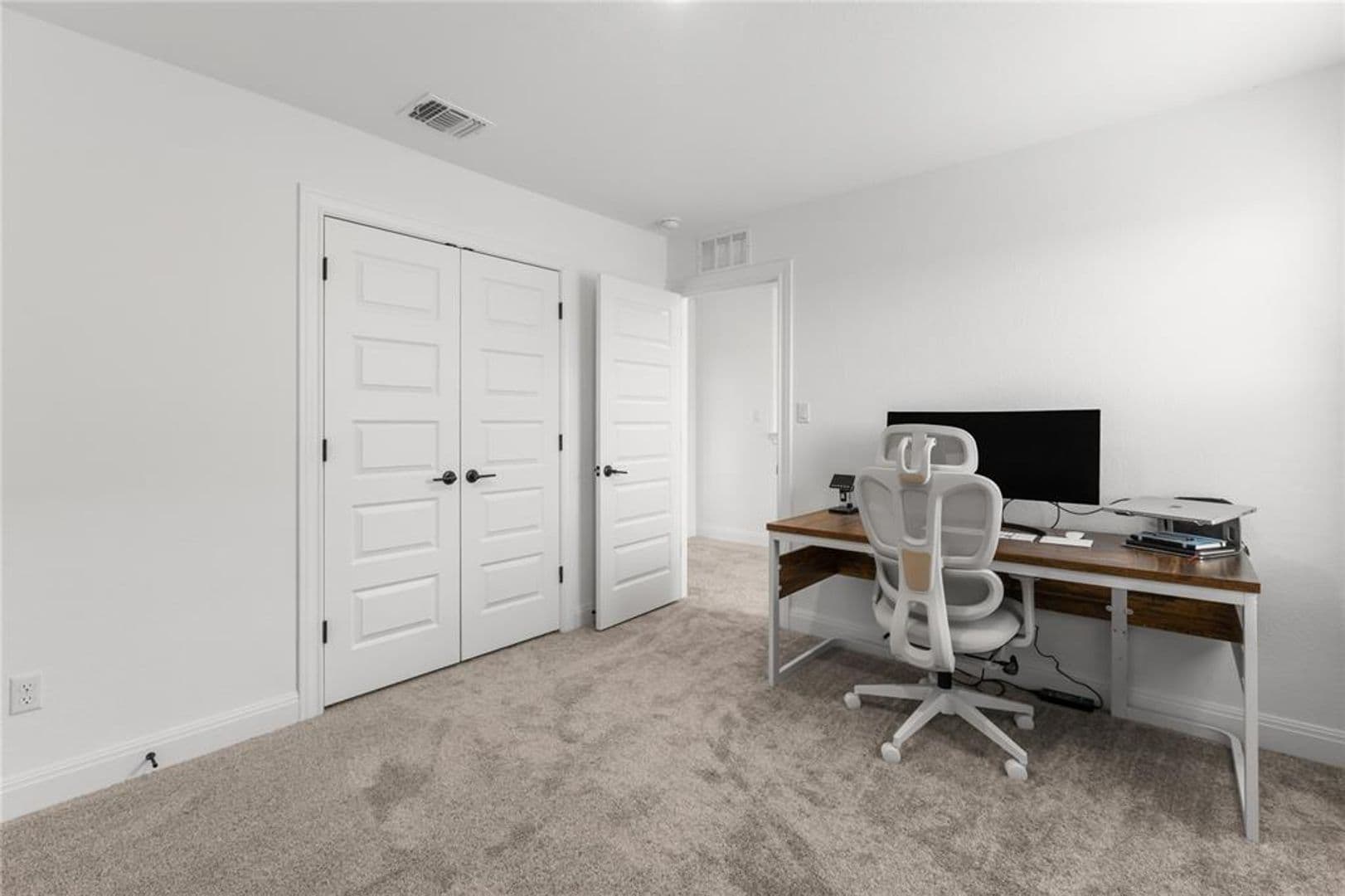 Manor House: 12120 Paseo De Los Lagos Ln