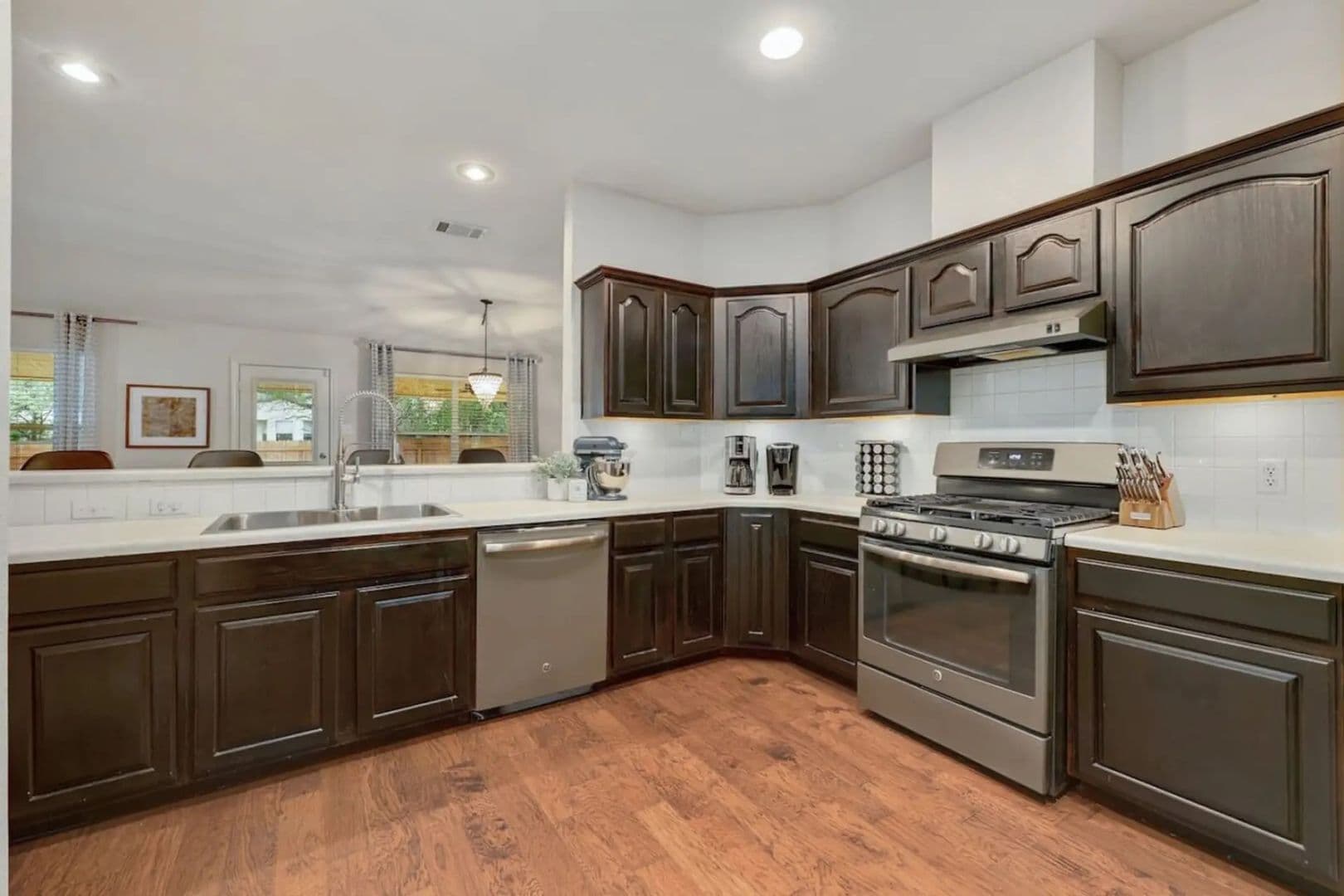 Austin House: 13344 Tamayo Dr, Austin, TX 78729
