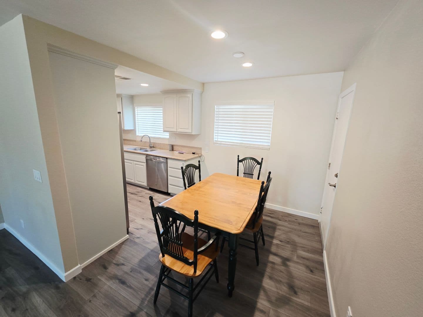 Yucca Valley House: 7058 Hanford Avenue