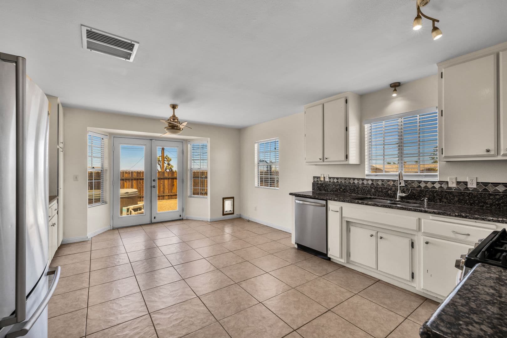 Yucca Valley House: 58832 Natoma Trail