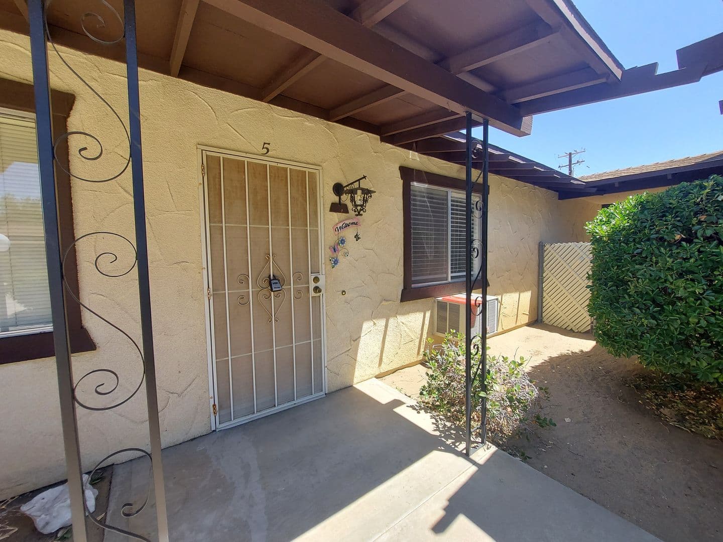 Yucca Valley Apartment: 7333 Barberry Avenue