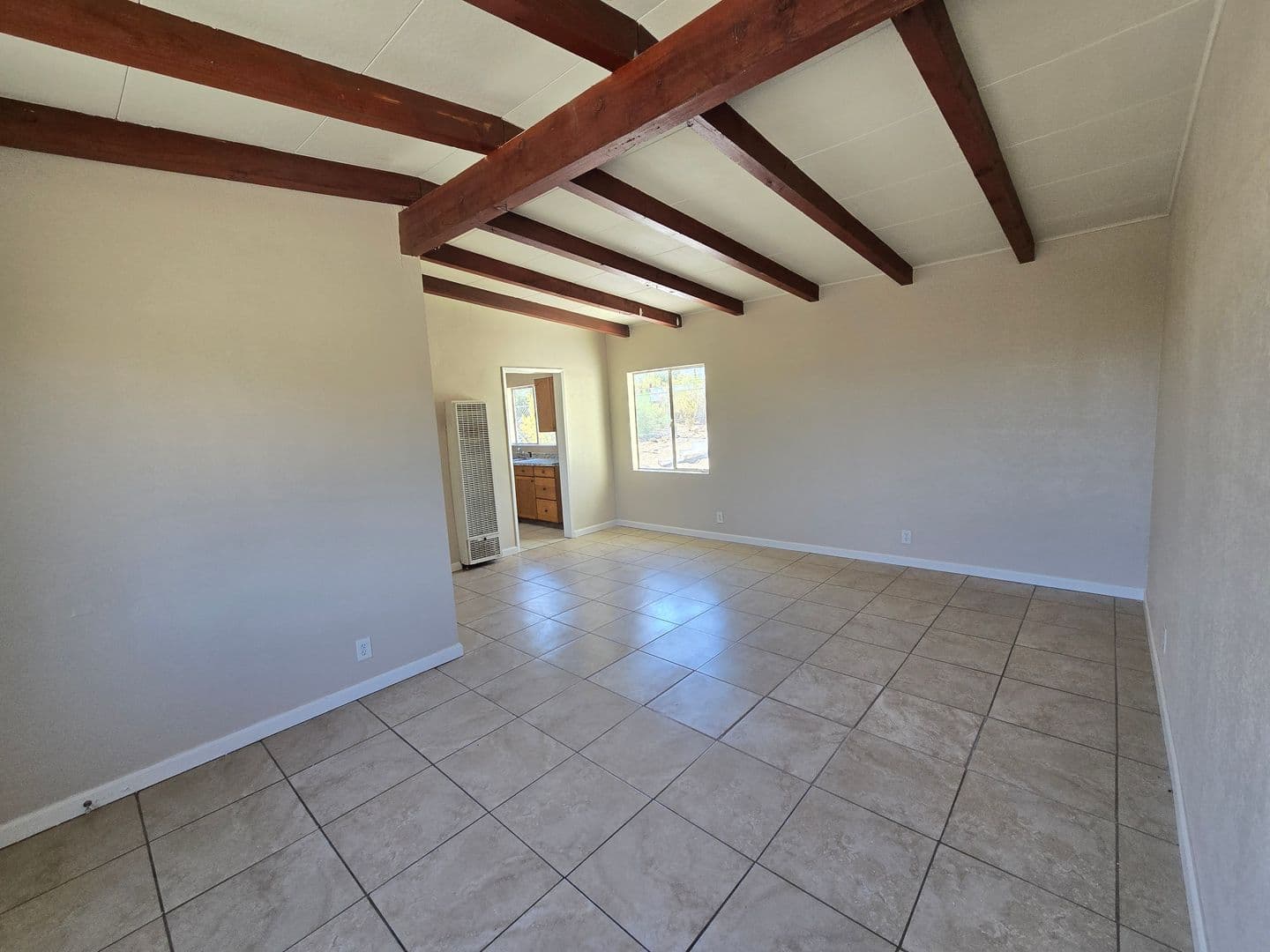 Twentynine Palms House: 74955 Alta Loma Drive