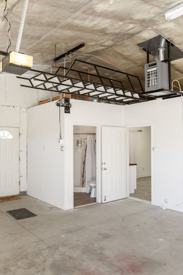 Yucca Valley House: 9039 Hermosa Avenue