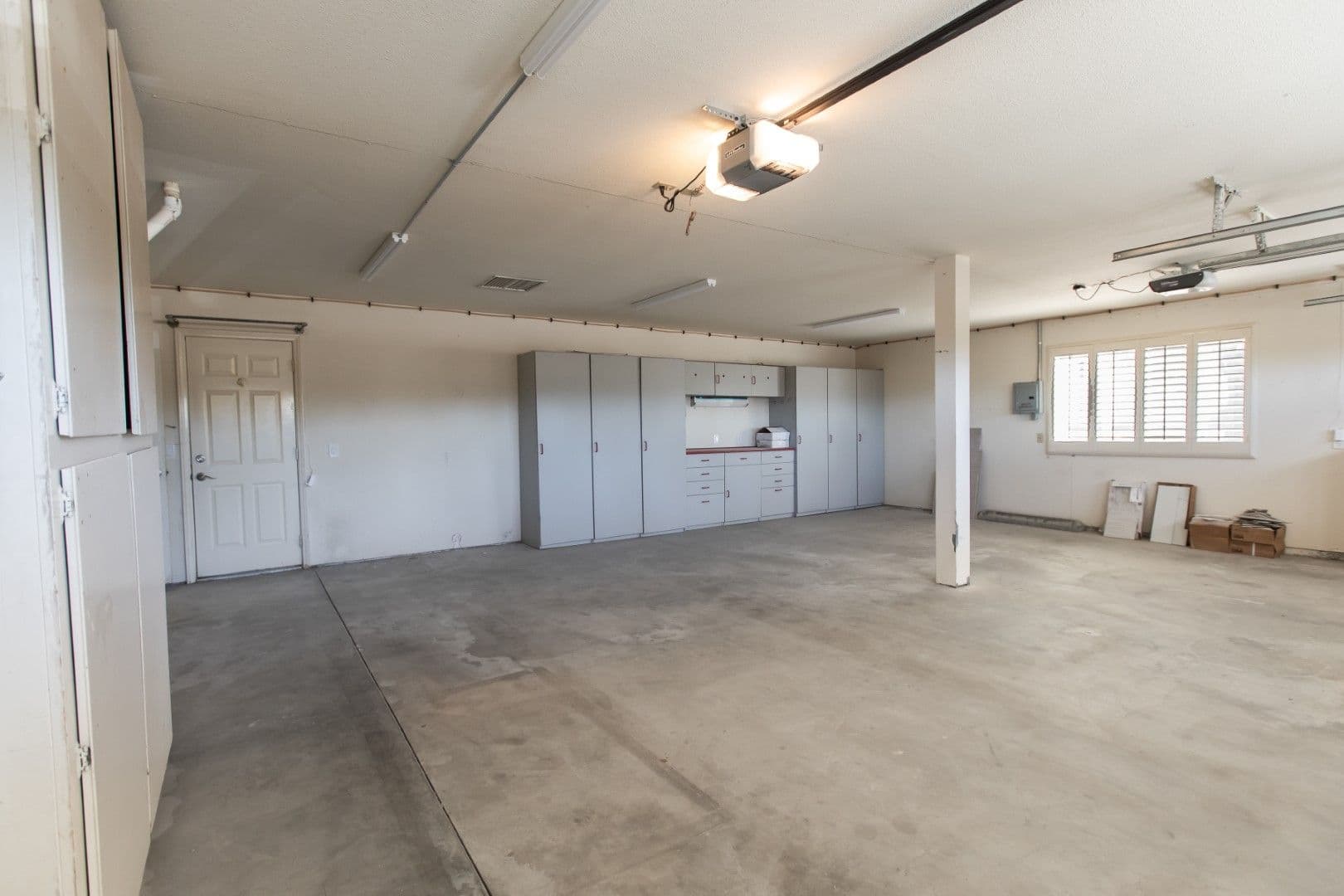 Yucca Valley House: 9039 Hermosa Avenue