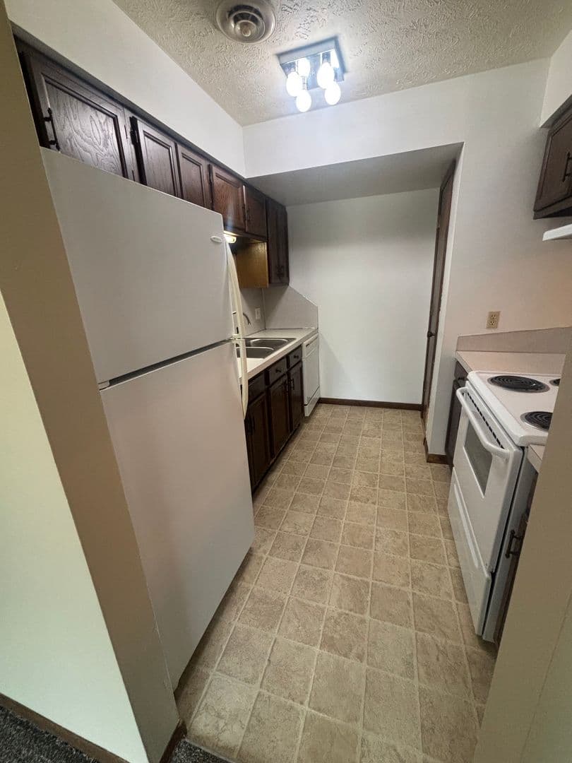 Creston Apartment: PO Box 538