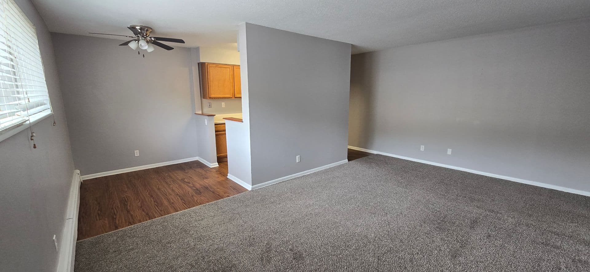 Urbandale Apartment: 7715 Hickman Road
