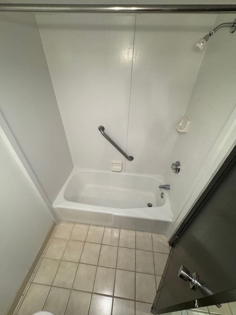 Clive Apartment: 11040 Hickman Road