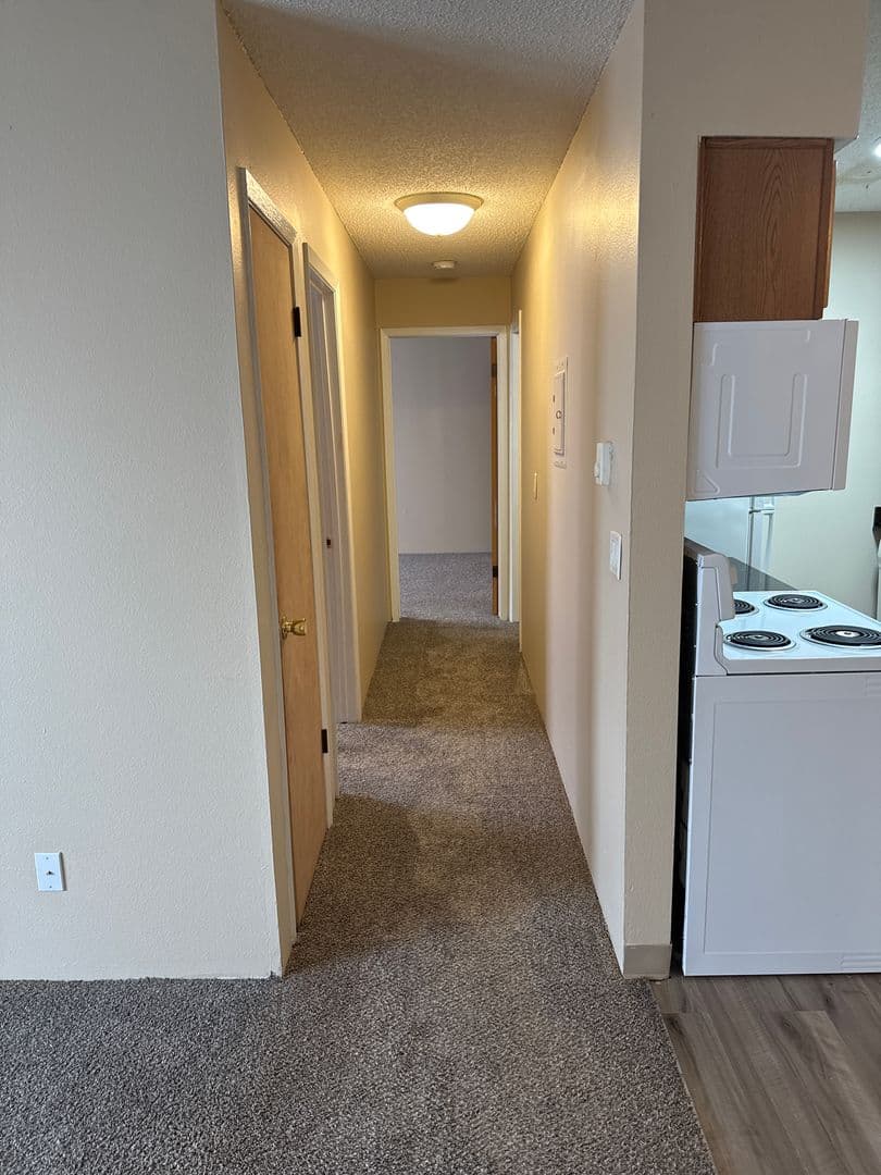 Waukee Apartment: 395 4th Street