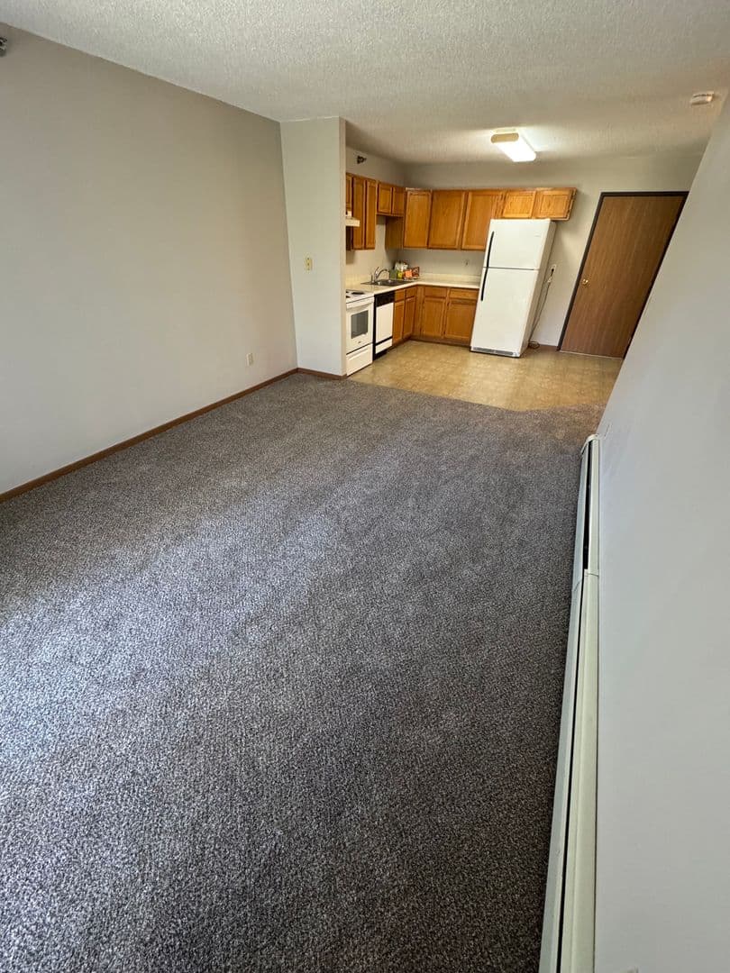 West Des Moines Apartment: 2625 Vine Street