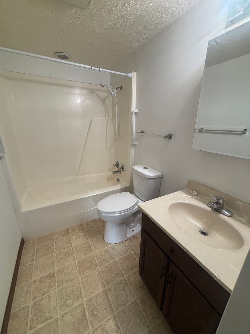 Creston Apartment: PO Box 538