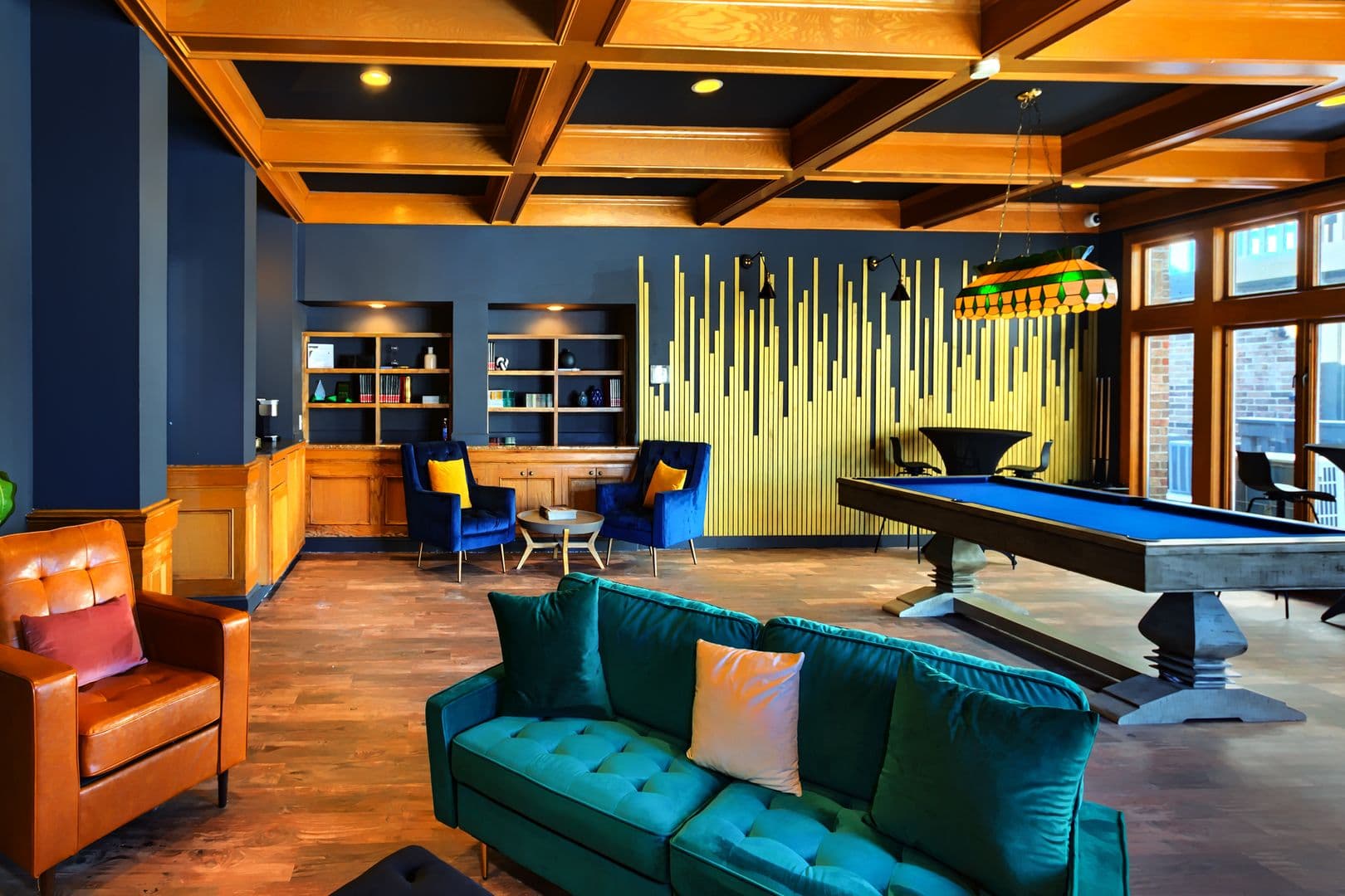 Clive Apartment: 11428 Forest Ave