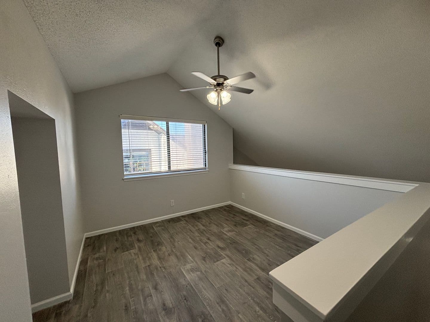 Clive Apartment: 11428 Forest Ave