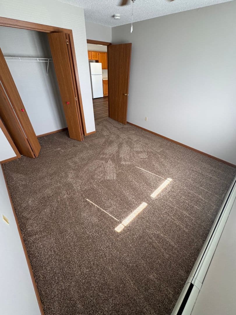 West Des Moines Apartment: 2625 Vine Street