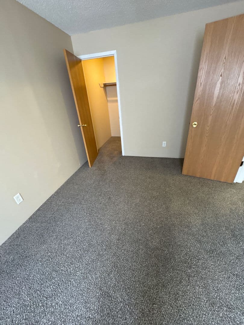 Waukee Apartment: 395 4th Street