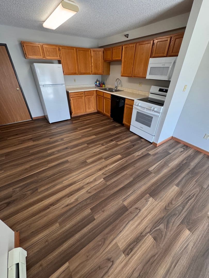 West Des Moines Apartment: 2625 Vine Street